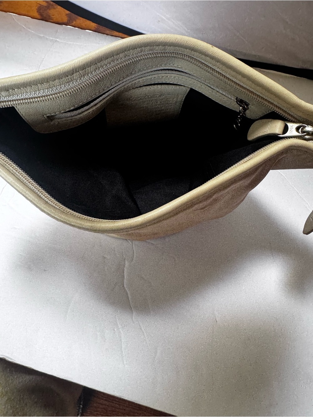 COACH Vintage ‘90s Citrine Satin Leather Hobo Shoulder Bucket Bag L7X6100 Silver - Picture 9 of 16